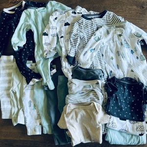 LOT OF 18 Cloud Island brand Gender Neutral Baby Cloths - Newborn & 0-3